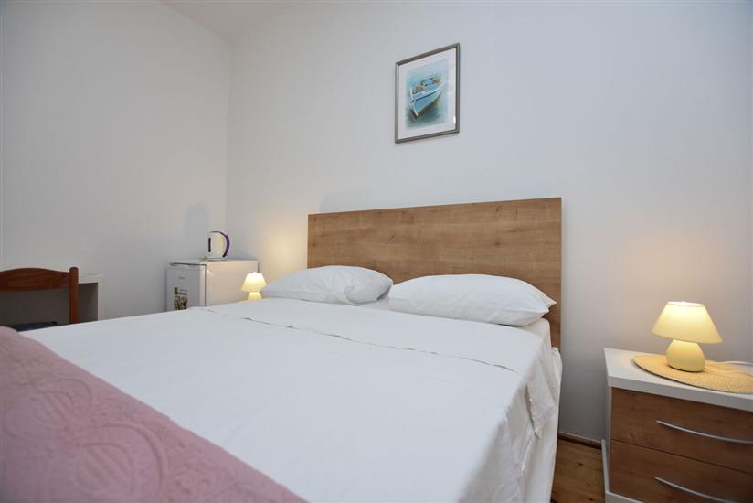 Room S3, for 2 persons