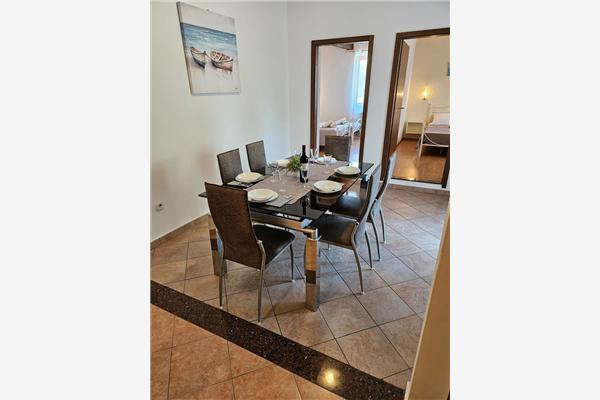 Apartment A3, for 6 persons