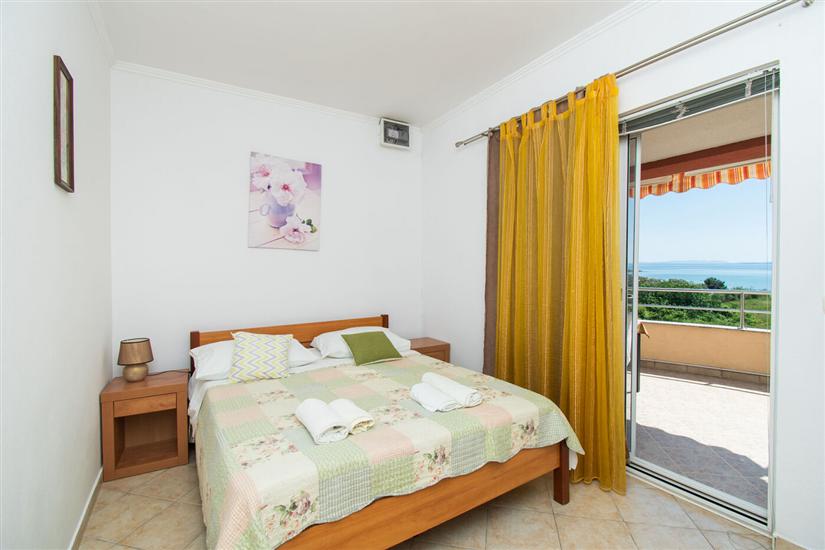 Apartment A4, for 5 persons