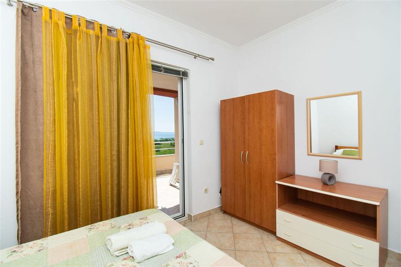Apartment A4, for 5 persons