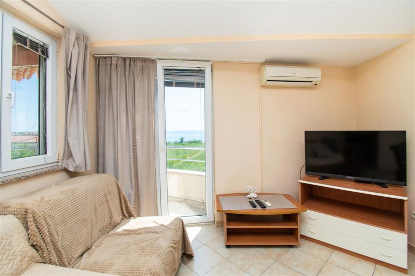 Apartment A4, for 5 persons