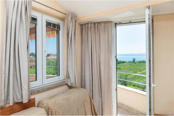 Apartment A4, for 5 persons