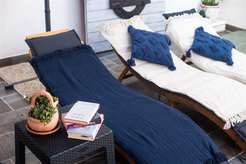 Apartments and Room Agiss with pool