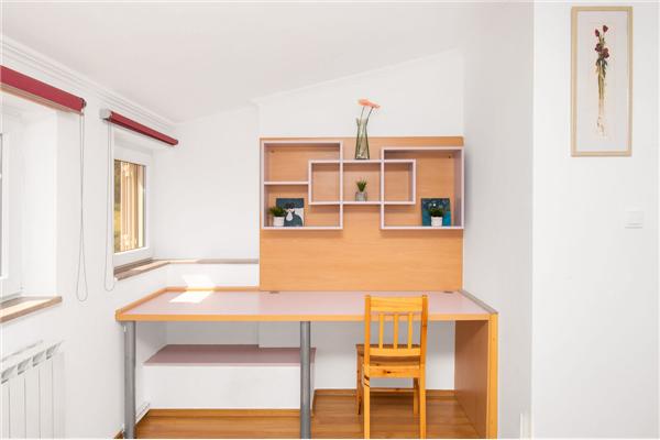 House K1, for 12 persons