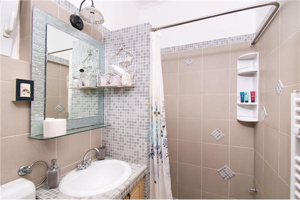 House K1, for 12 persons