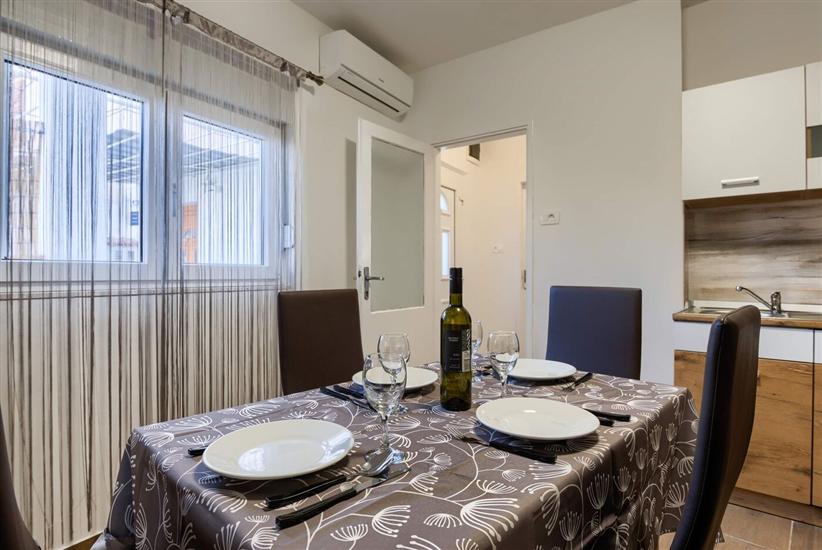 Apartment A1, for 4 persons