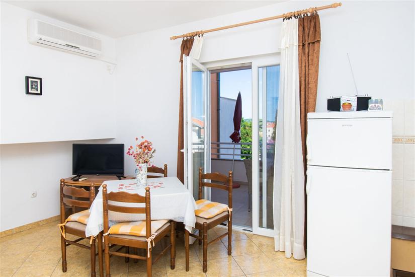 Apartment A2, for 3 persons