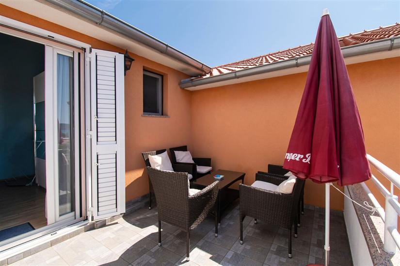 Apartment A3, for 6 persons