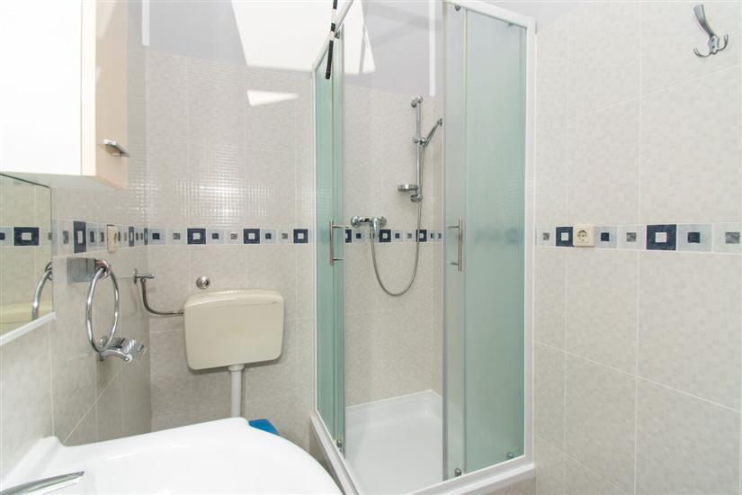 Apartment A3, for 6 persons