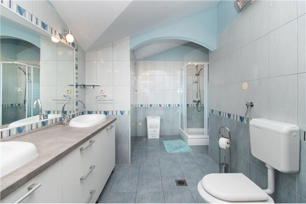 Apartment A3, for 6 persons