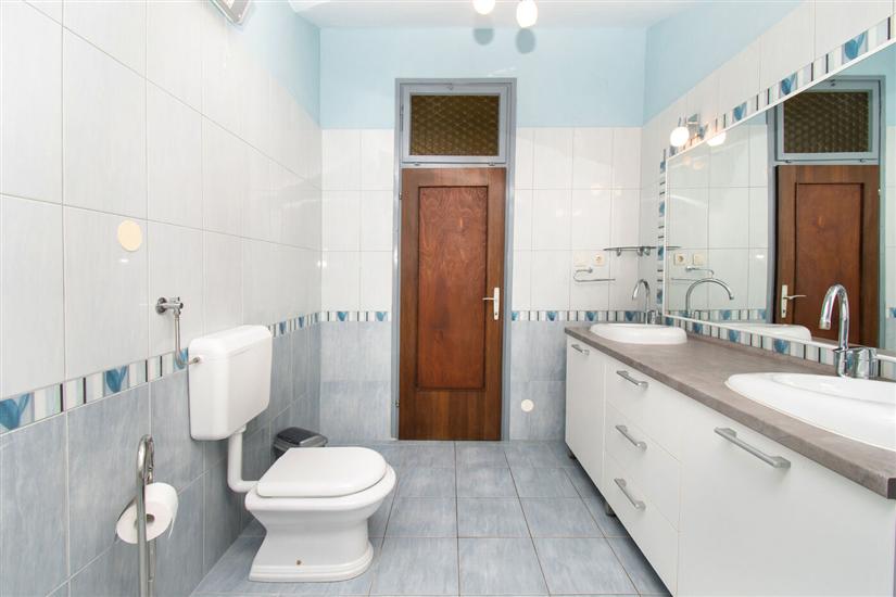 Apartment A3, for 6 persons