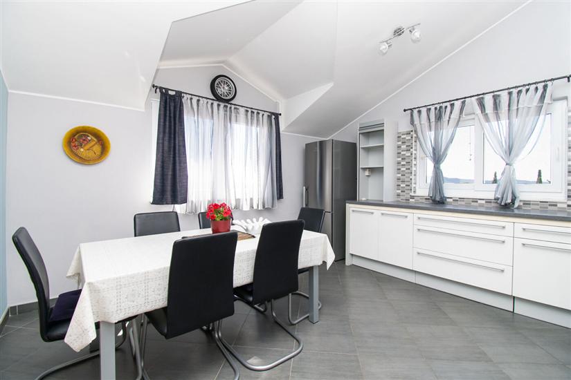 Apartment A3, for 6 persons