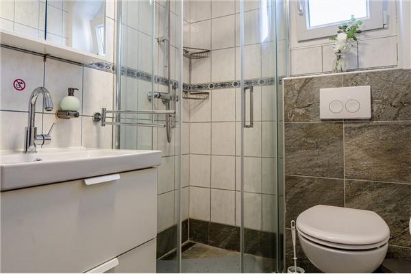 Apartment A2, for 5 persons