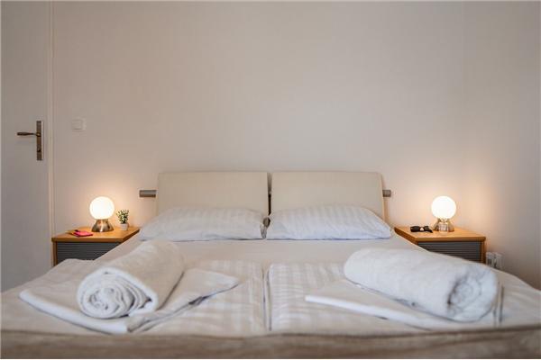 Apartment A2, for 5 persons