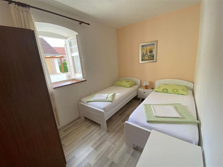 House K1, for 9 persons