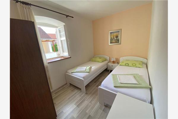 House K1, for 9 persons