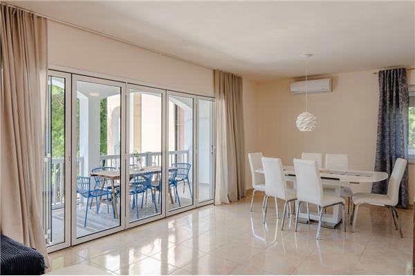 Apartment A2, for 6 persons