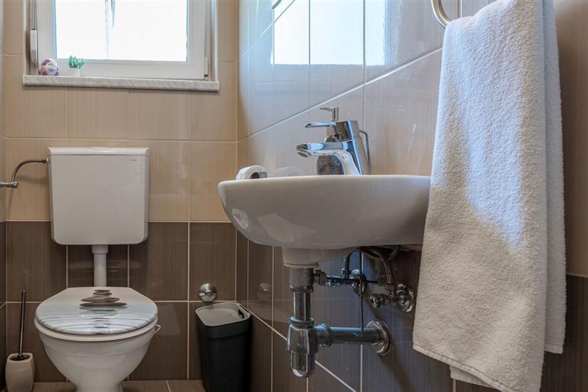 Apartment A2, for 6 persons