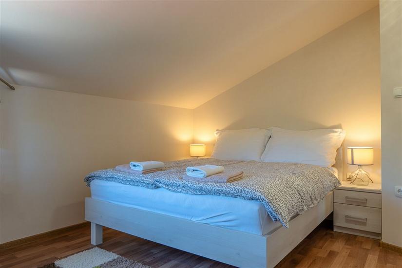 Apartment A2, for 6 persons