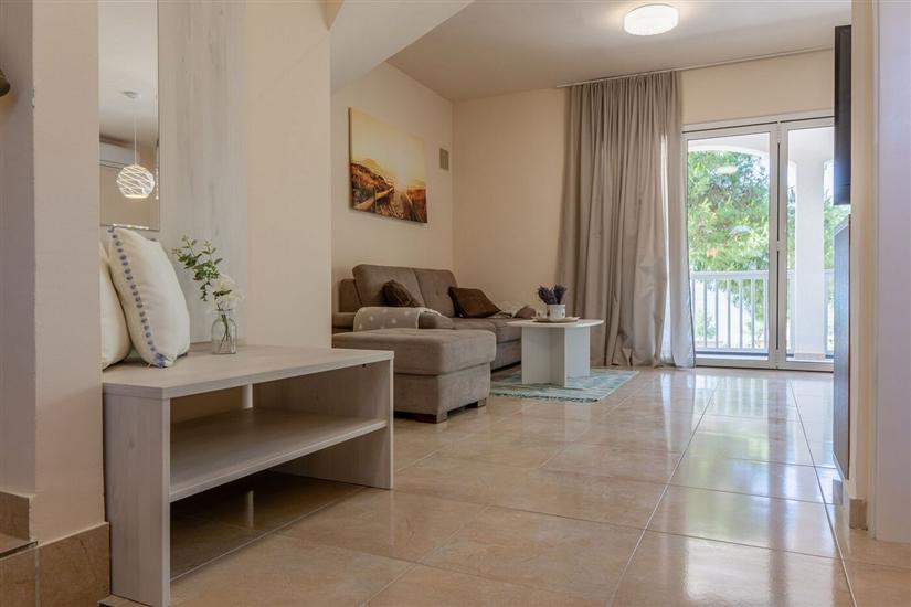 Apartment A3, for 6 persons