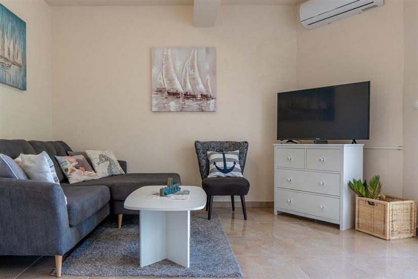 Apartment A4, for 4 persons