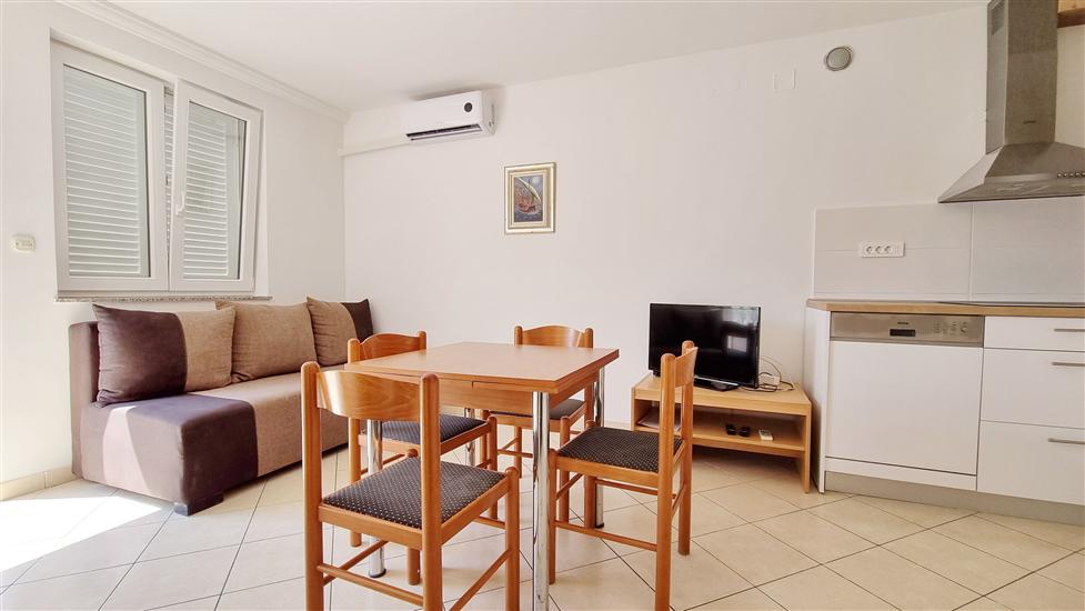 Apartment A1, for 4 persons