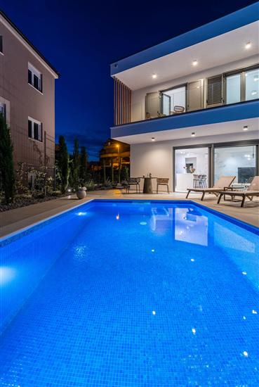 Apartment A2, for 6 persons