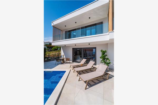 Apartment A2, for 6 persons