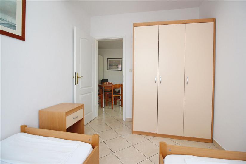Apartment A2, for 5 persons