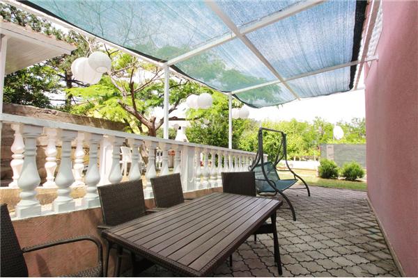 Apartment A2, for 5 persons