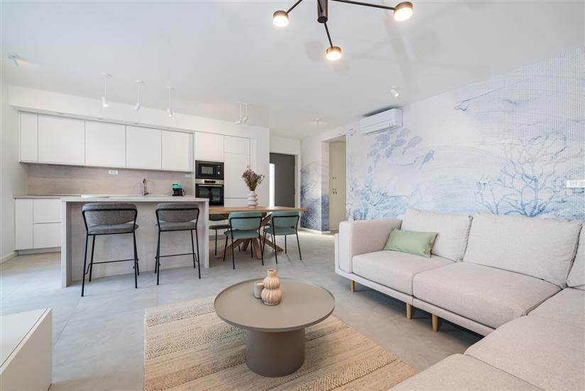 Apartment A2, for 6 persons