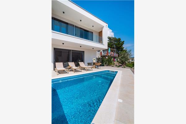 Apartment A1, for 6 persons