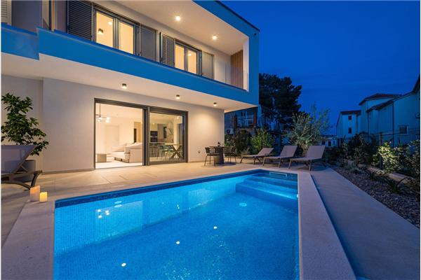 Apartment A1, for 6 persons