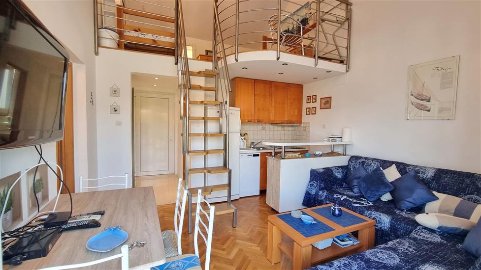 Apartment A18, for 4 persons