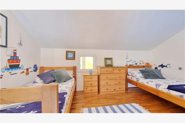 Apartment A18, for 4 persons