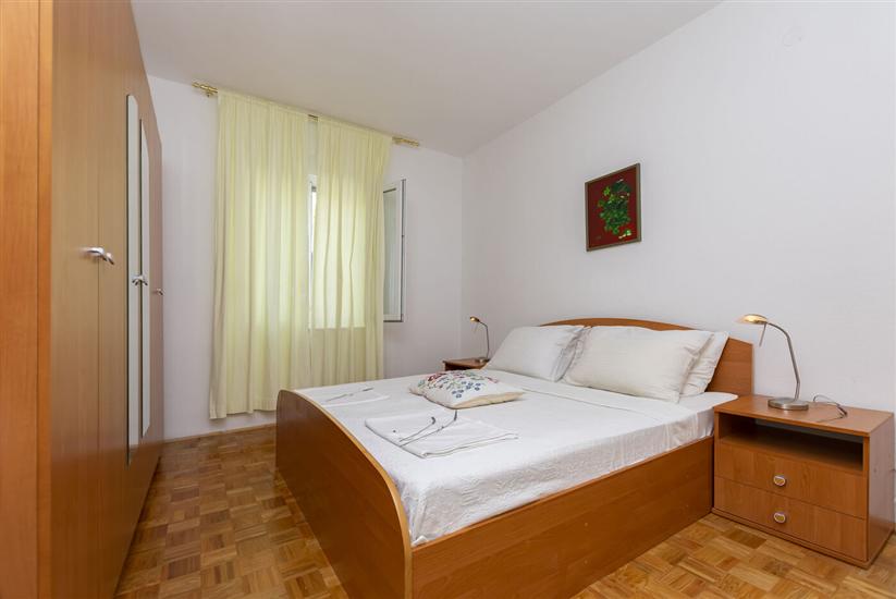 Apartment A1, for 8 persons