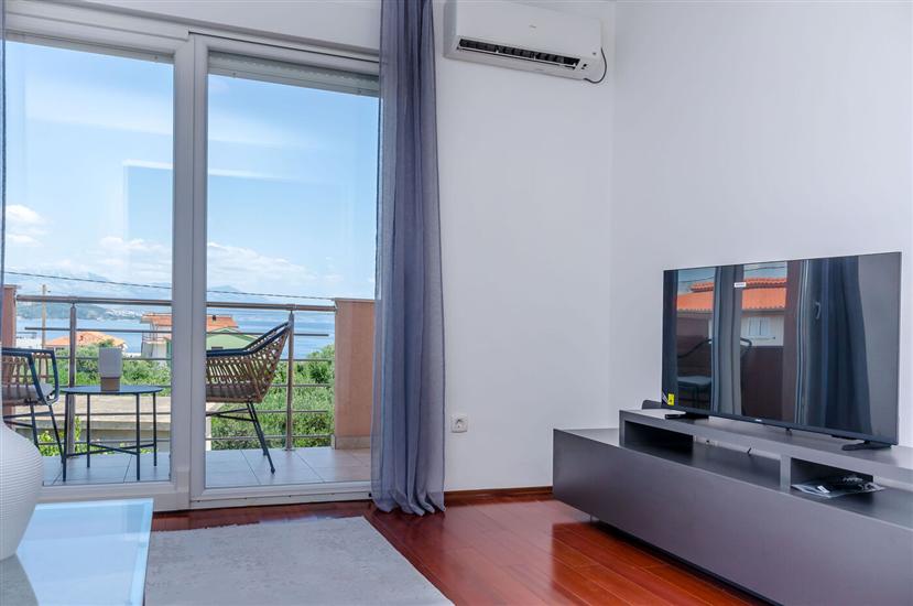 Apartment A1, for 5 persons