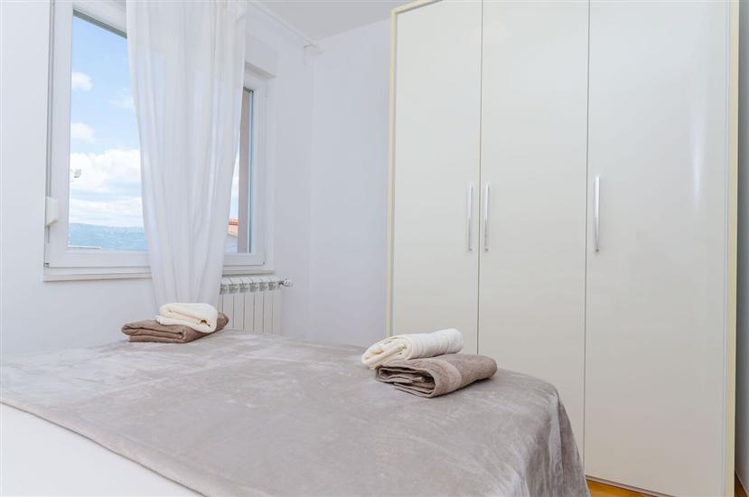 Apartment A1, for 5 persons