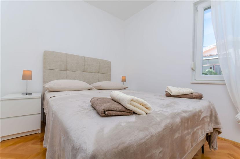 Apartment A1, for 5 persons