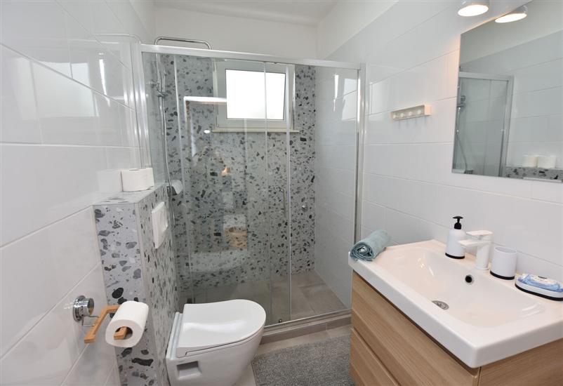 Apartment A3, for 6 persons