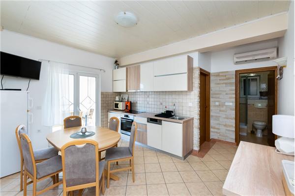 Apartment A1, for 6 persons