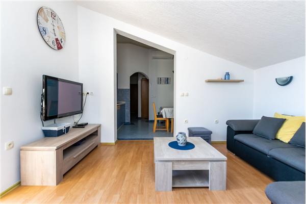 Apartment A2, for 6 persons