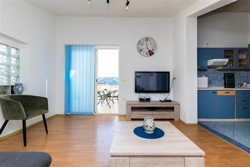 Apartment A2, for 6 persons