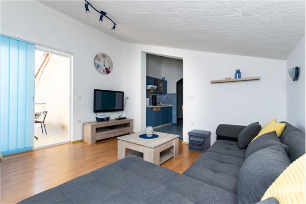 Apartment A2, for 6 persons