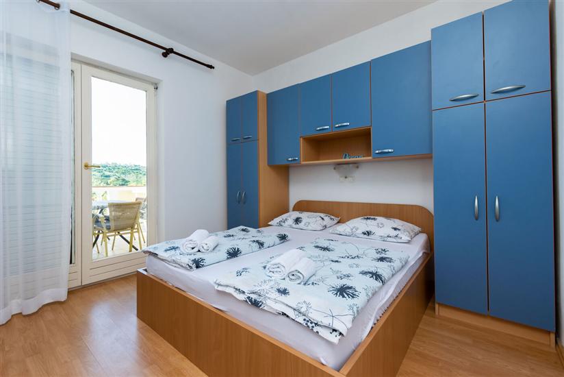 Apartment A2, for 6 persons