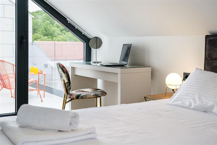 House K1, for 10 persons