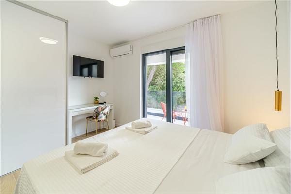 House K1, for 10 persons