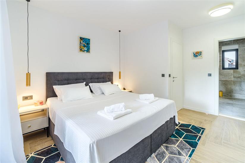 House K1, for 10 persons