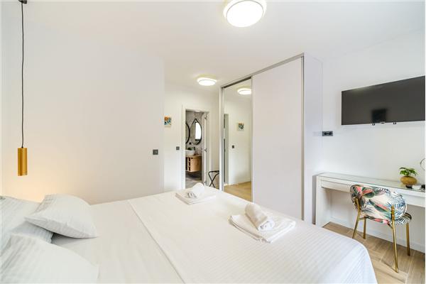 House K1, for 10 persons