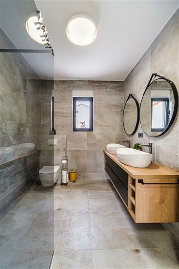 House K1, for 10 persons